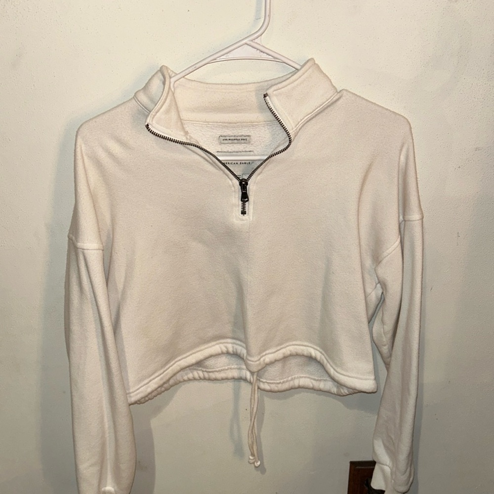 American Eagle cropped half zip